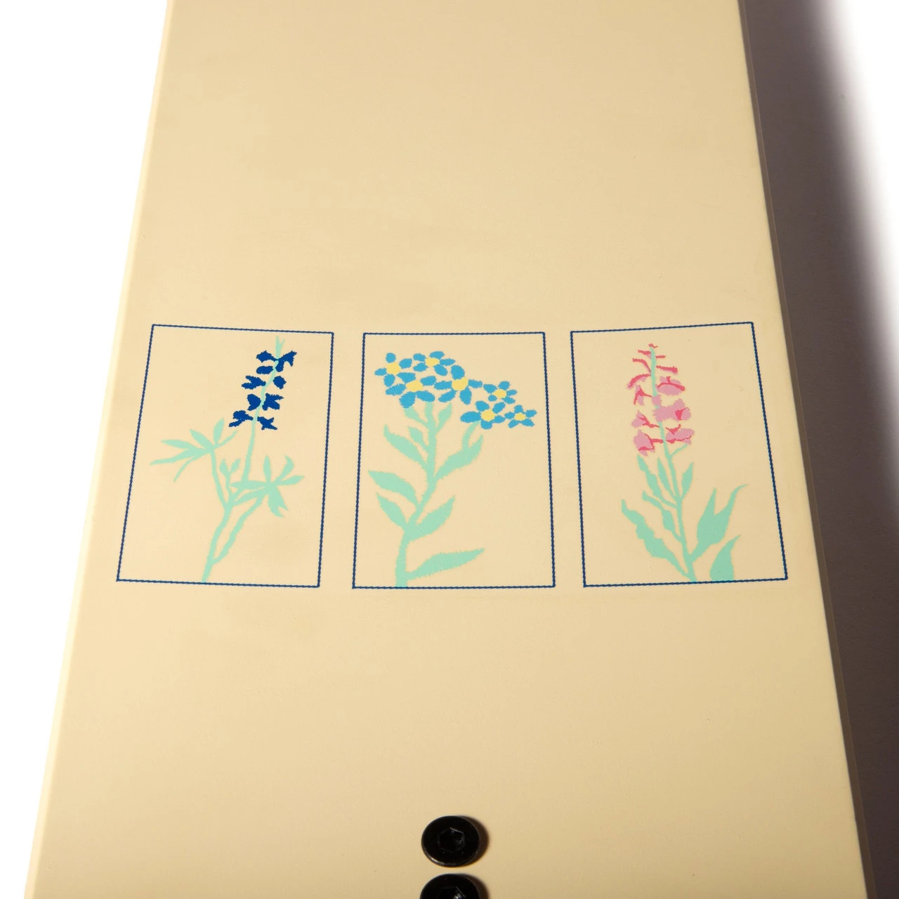 North Scooters Horizon Deck – Jon Dev Sig 7 North Scooters Horizon Deck – Jon Dev Sig - Image 5