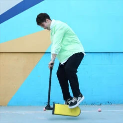 Ipozon Trampoline Scooter -Lucky shop boy practice tricks on flat with ipozon trick tramp scooter 96951.1677710313